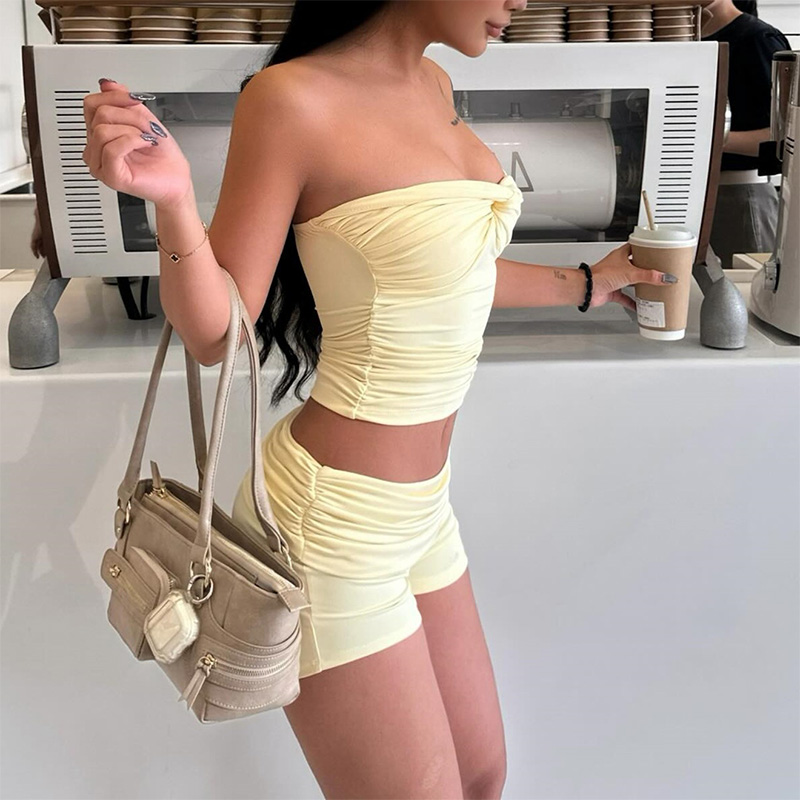 Conjunto Feminino Verão 2026 Y - Wallpaper avaliação e preço